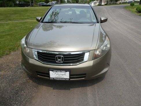 Used 2009 Honda Accord EX image 2