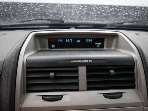 Used 2010 Ford Escape XLT FWD image 21