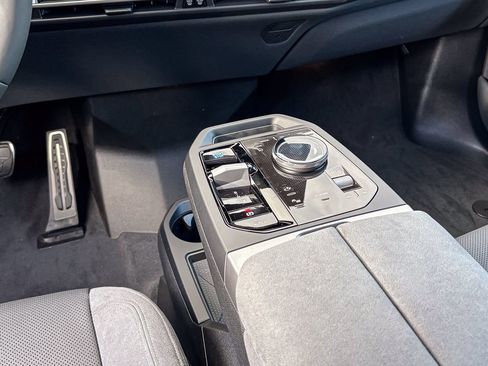 Used 2026 BMW iX xDrive45 w/ M Sport Package image 24