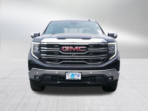 Used 2022 GMC Sierra 1500 SLT w/ SLT Premium Plus Package image 2
