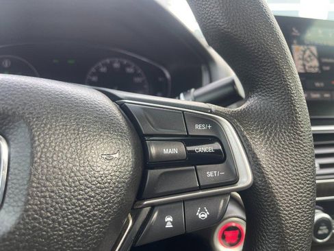 Used 2018 Honda Accord EX image 23