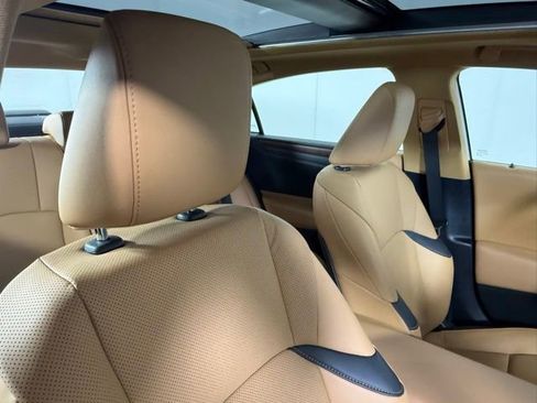 Used 2025 Lexus ES 350 w/ Premium Package FWD image 33