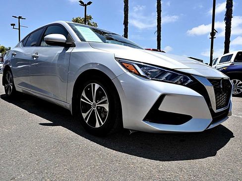 Used 2020 Nissan Sentra SV w/ Electronics Package FWD image 3