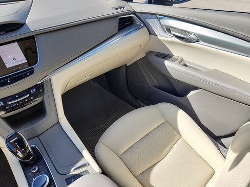 Used 2021 Cadillac XT5 Premium Luxury image 20