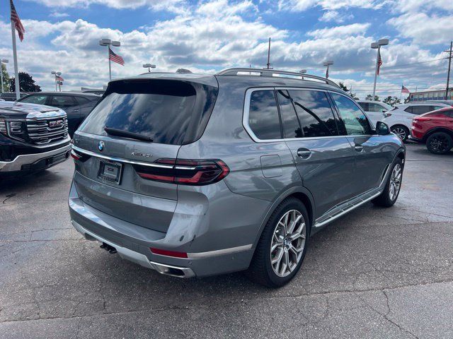 Used 2024 BMW X7 xDrive40i w/ Premium Package AWD/4WD image 5