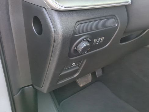 New 2026 Jeep Grand Wagoneer Limited AWD/4WD image 18