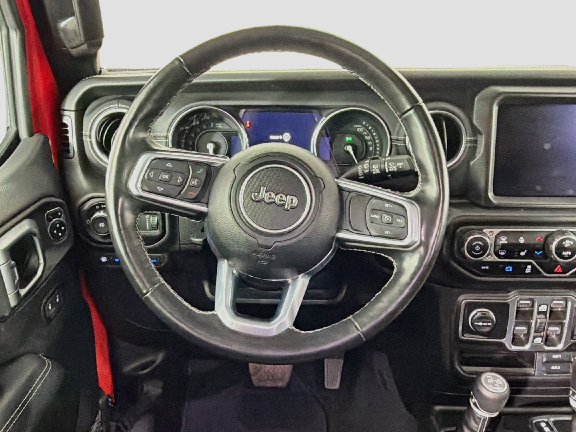 Used 2023 Jeep Wrangler Unlimited Sahara w/ Cold Weather Group AWD/4WD image 17