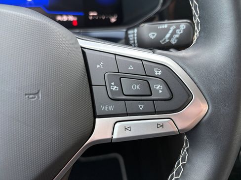 Certified 2023 Volkswagen Taos SE image 22