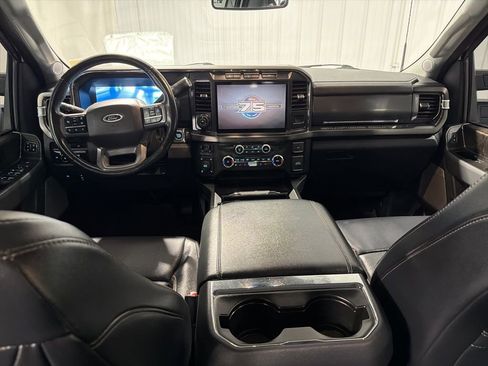Used 2023 Ford F250 Lariat w/ Lariat Ultimate Package image 3