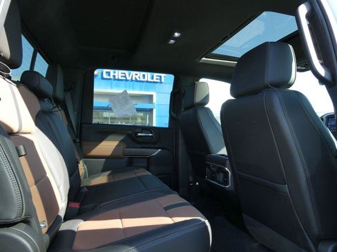 New 2023 Chevrolet Silverado 2500 High Country w/ Z71 Off-Road Package AWD/4WD image 16