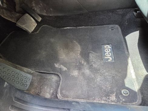 Used 2014 Jeep Cherokee Limited FWD image 14