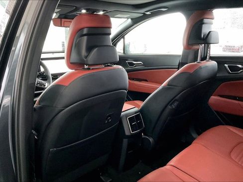 Used 2024 Kia Sportage SX image 33