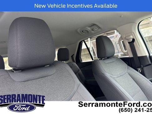 Used 2026 Ford Explorer Active RWD image 18