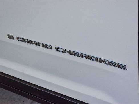 Used 2022 Jeep Grand Cherokee Limited 4xe w/ Luxury Tech Group II image 10