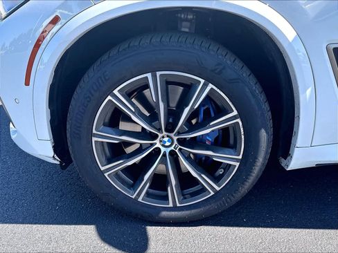 Used 2022 BMW X5 M50i AWD/4WD image 33