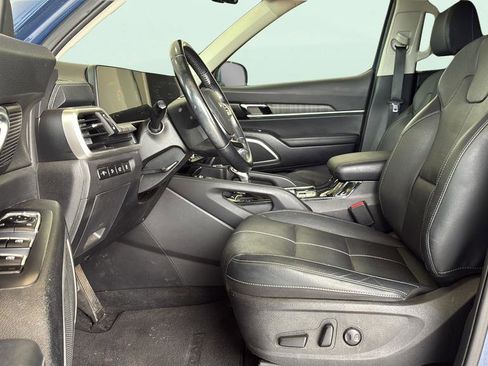 Used 2023 Kia Telluride EX w/ EX Captain's Chair Package FWD image 22