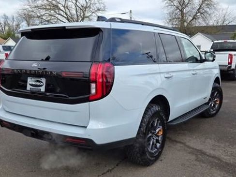 New 2026 Ford Expedition Tremor image 3