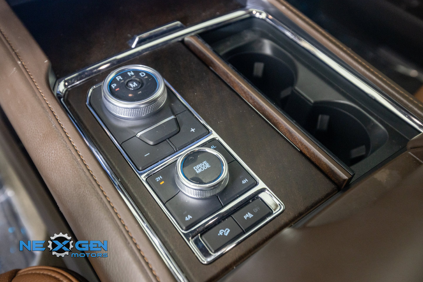 Used 2024 Ford Expedition King Ranch AWD/4WD image 24