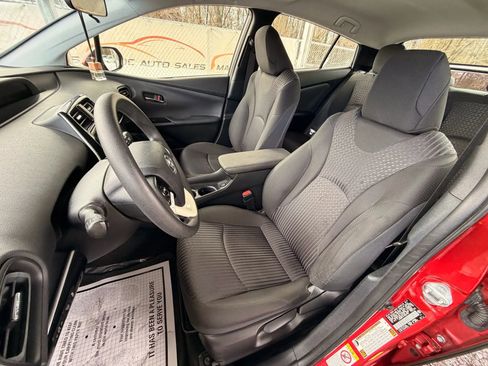 Used 2017 Toyota Prius Two w/ Prius Two Safety Plus Package image 16