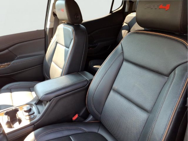 Certified 2023 GMC Acadia AT4 w/ Technology Package AWD/4WD image 7