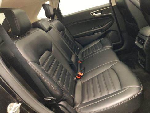 Used 2019 Ford Edge SEL w/ Equipment Group 201A FWD image 19