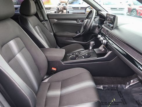 Used 2025 Honda Civic Sport image 15