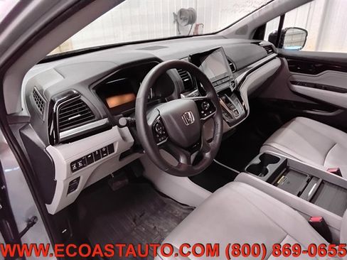 Used 2024 Honda Odyssey Elite image 11
