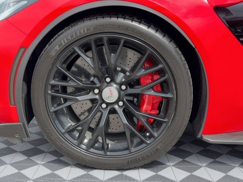 Used 2016 Chevrolet Corvette Z06 w/ Z07 Performance Package RWD image 13