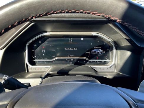 Used 2022 GMC Sierra 1500 AT4X image 28