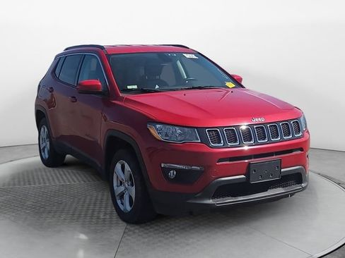 Used 2019 Jeep Compass Latitude AWD/4WD image 7