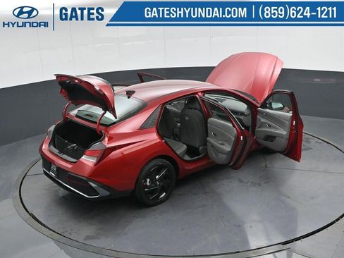 New 2026 Hyundai Elantra Sport FWD image 47