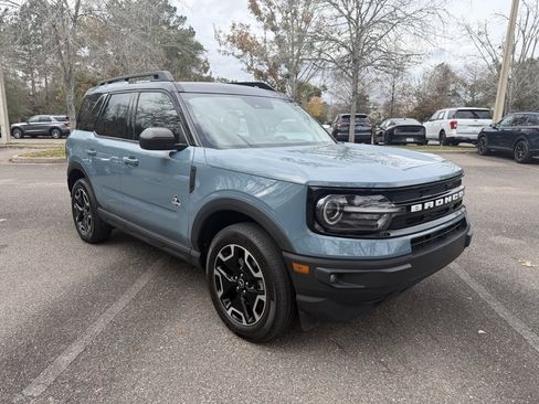 Used 2022 Ford Bronco Sport Outer Banks image 1