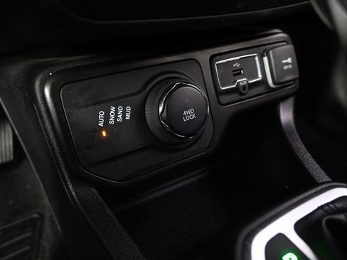 Used 2020 Jeep Renegade Sport AWD/4WD image 32
