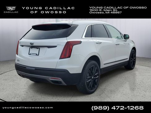 Used 2022 Cadillac XT5 Premium Luxury w/ LPO, ONYX Package AWD/4WD image 3