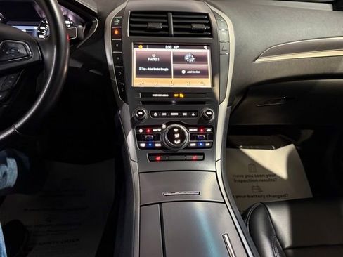 Used 2018 Lincoln MKZ Premiere image 20