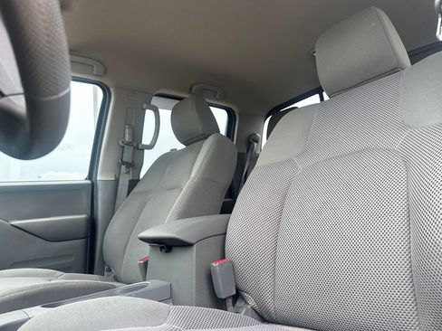 Certified 2020 Nissan Frontier SV w/ Midnight Edition Floor Mats RWD image 37
