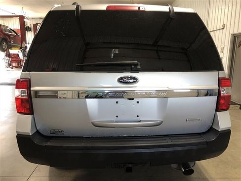 Used 2016 Ford Expedition XL image 32