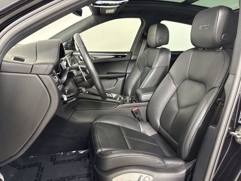 Certified 2024 Porsche Macan GTS AWD/4WD image 5