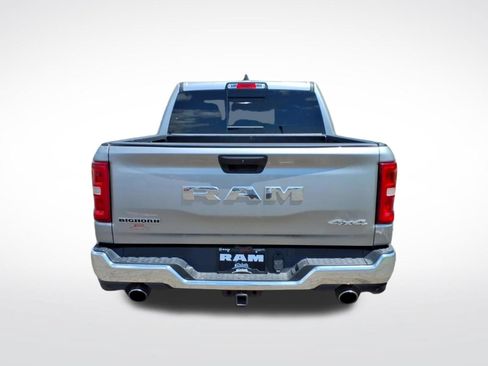 Used 2025 RAM 1500 4x4 Crew Cab image 5