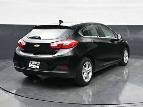 Used 2018 Chevrolet Cruze LT FWD image 7