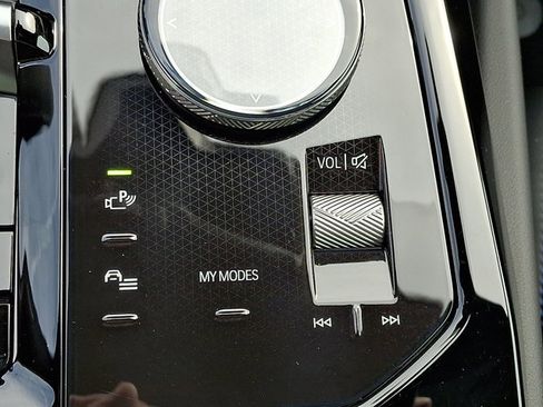 New 2026 BMW 530i xDrive w/ M Sport Package AWD/4WD image 17