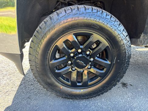 Used 2018 Chevrolet Silverado 2500 LT w/ All Star Edition image 20