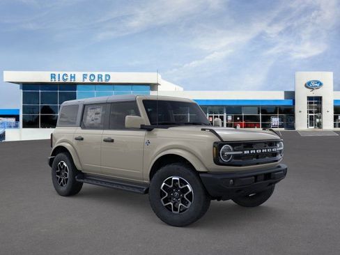 New 2026 Ford Bronco Outer Banks AWD/4WD image 13