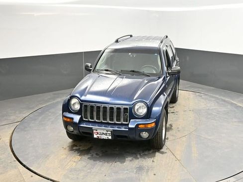 Used 2004 Jeep Liberty Limited w/ Trailer Tow Group image 29