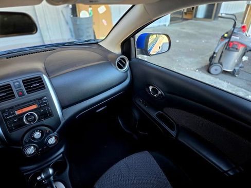 Used 2014 Nissan Versa SV FWD image 27