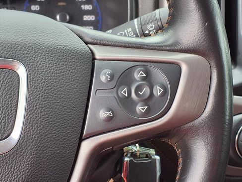 Used 2022 GMC Canyon AT4 image 32