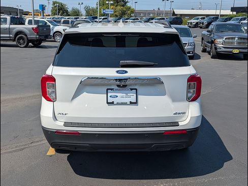 Certified 2023 Ford Explorer XLT AWD/4WD image 7
