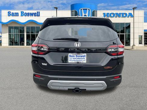 New 2025 Honda Pilot TrailSport image 4