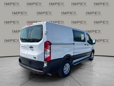 Used 2025 Ford Transit 250 Low Roof w/ Exterior Upgrade Package RWD image 5