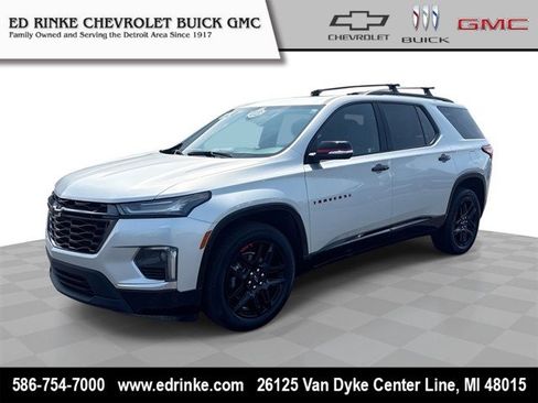 Used 2022 Chevrolet Traverse Premier w/ Redline Edition FWD image 1